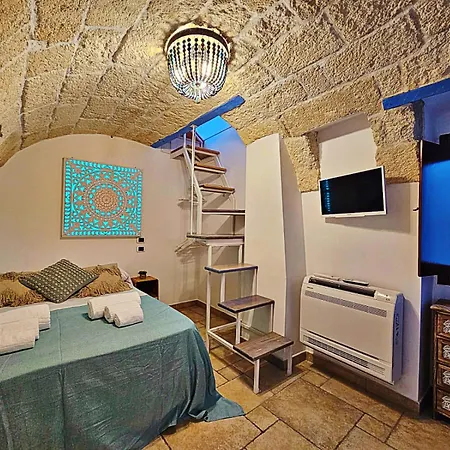 Essential * Polignano a Mare