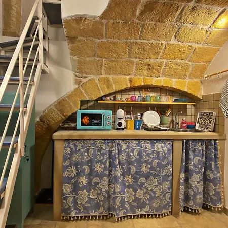 Essential Hébergement de vacances Polignano a Mare