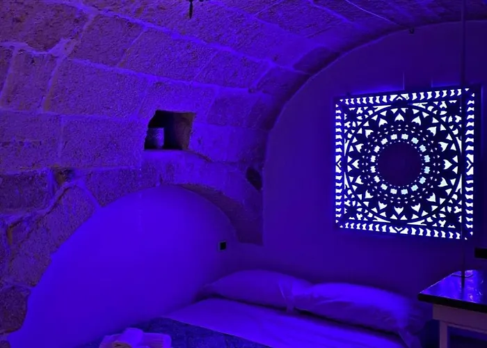 Essential פולינאנו א מארה